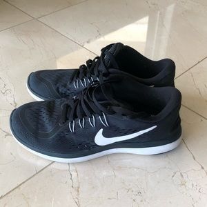 Sold‼️Women’s Nike Flex Run Sneakers👟🏃🏾‍♀️
